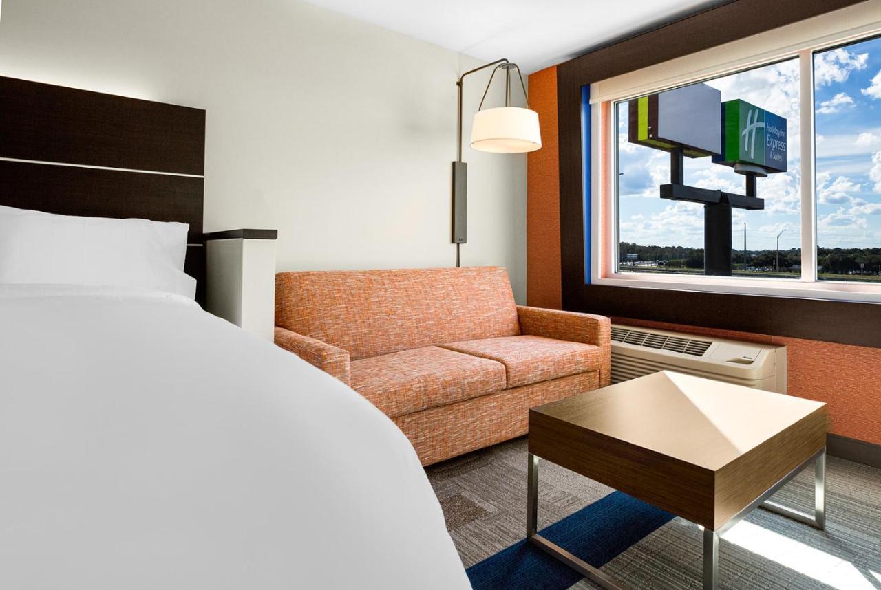 Holiday Inn Express & Suites Sanford - Lake Mary By Ihg Exterior photo